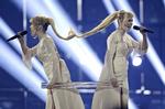Tømt. Region Hovedstaden har brugt enhver krone i sin udviklingskasse for at dække underskuddet efter det store sangshow på Refshaleøen i maj. Her ses Ruslands Tolmachevy Twins under Eurovision Song Contest-finalen. 