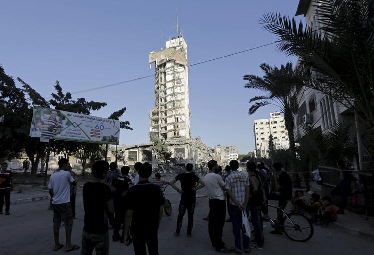 GAZA. Våbenhvile i Gaza holder kun, hvis blokade ophæves og Gaza afmilitariseres, mener den danske udenrigsminister. 