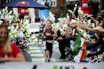 Frihed. Vi er individualitetens tidsalder, hvor vi selv skal forme vores personligheder. En maratonløber mener, at ekstremsport kan være med til dette. 