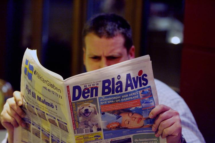 Slut. Til jul er papirudgaven af Den Blå Avis fortid 