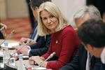 Topmøde. Statsminister Helle Thorning-Schmidt deltager i et møde for de europæiske socialdemokrater, kort før dagens EU-topmøde. 