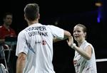 VM. DanskeJoachim Fischer Nielsen og Christinna Pedersen tabte i mixeddouble mod kinesiskeChen Xu og Jin Ma. 