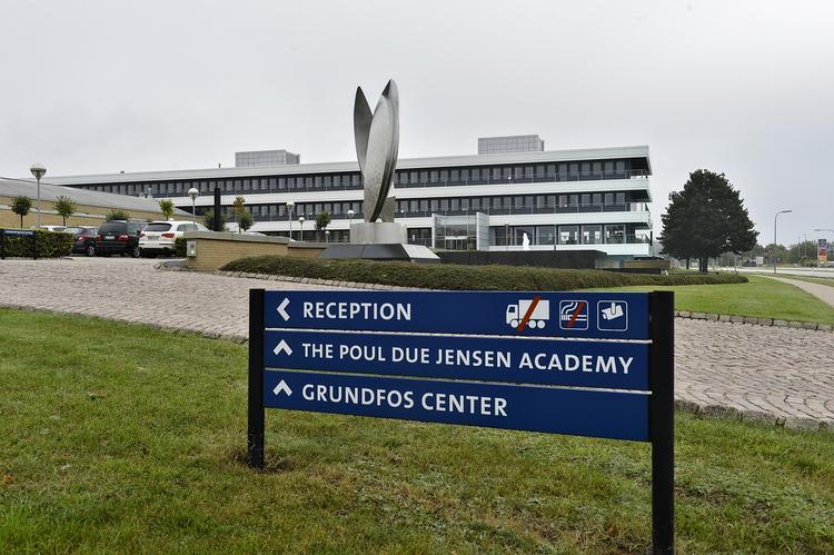 global. Grundfos er en af verdens største producenter af pumper. Mere end 16 millioner pumpeenheder bliver det til om året. 