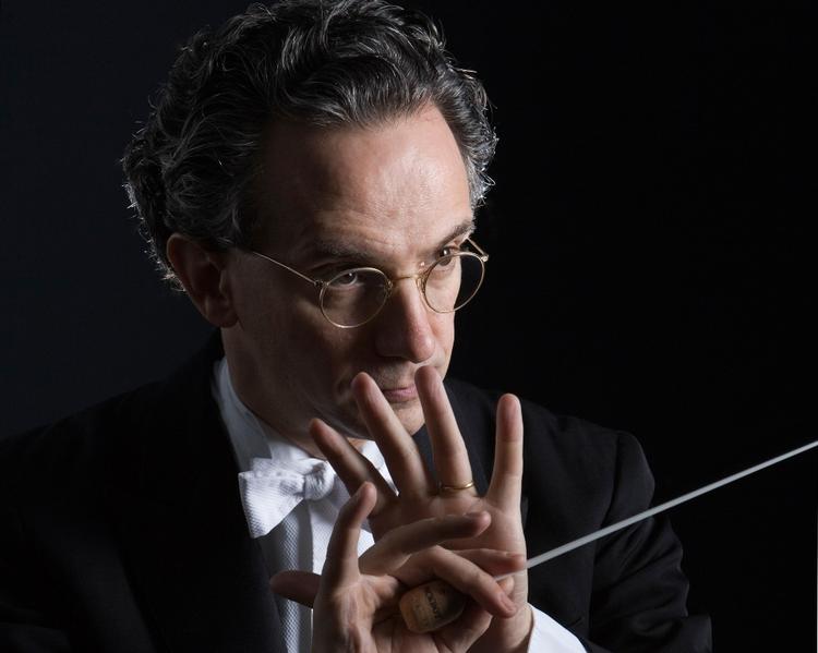 Stjerne. Fabio Luisi tiltræder først i 2017. Han har et stramt program indtil da. 