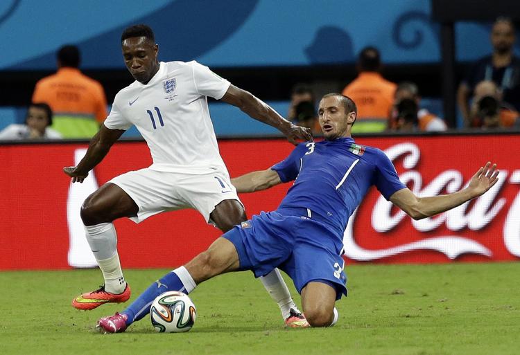 Offensivt. Arsenal blev en VM-spiller rigere med købet af Danny Welbeck (t.v.) fra Manchester United. 