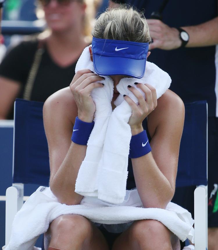 Opkomling. Canadieren Eugenie Bouchard, der på et år er rykket fra en plads som nummer 60 og ind i top-10, blev skidt tilpas i kampen mod Makarova. 