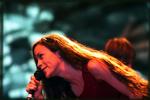 Genre. P4 Fyn fik presset ud af Tinderbox, at den står på »populær rock« næste sommer i Odense. Her ses Alanis Morrisette, da hun optrådte på Midtfyns Festival i den hedengange fynske festivals storhedstid. 
