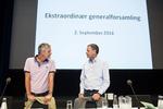 MØDE. Ekstraordiært generalforsamling i foreningen GrøndalsvængetAfholdt i Falkonersalen.Her Kim Erdmann (tv) og formanden Niels Tørring (th) 