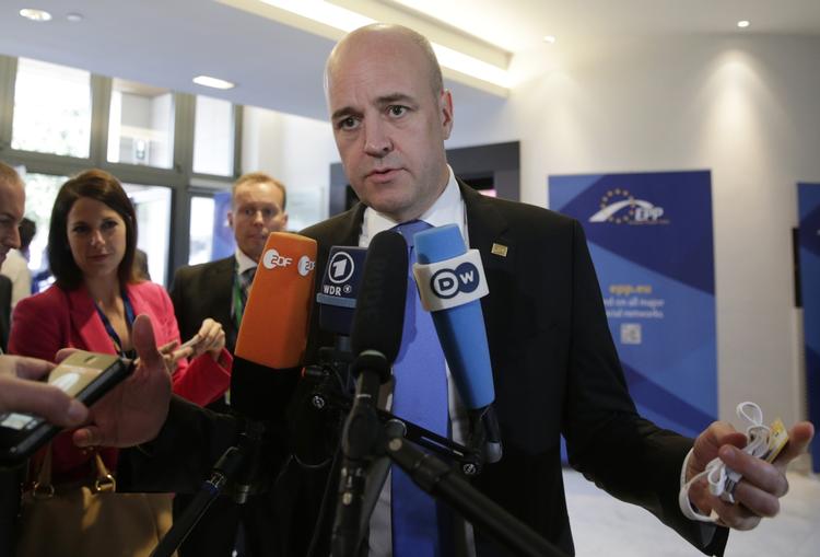 POLITIK. Fredrik Reinfeldt har skrevet en kronik, hvor han præsenterer sine initiativer til at styrke værnet mod Rusland. 