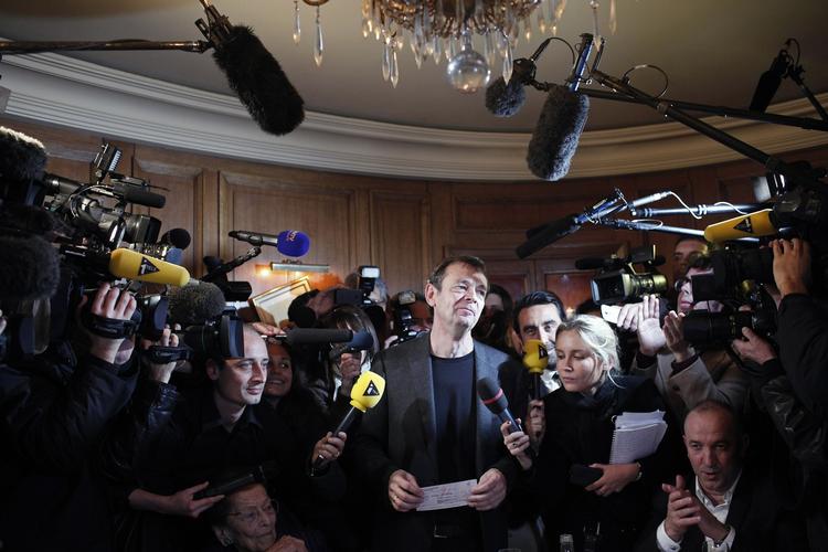 Stjerne. Her ses den Pierre Lemaitre under modtagelsen af den prestigefyldte Goncourt-pris, som han vandt for 'Vi ses deroppe'. 