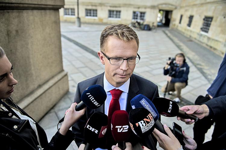 Åben. Benny Engelbrecht (S) har tidligere krævet alle folketingsmedlemmers møder med lobbyister offentliggjort i et register. 
