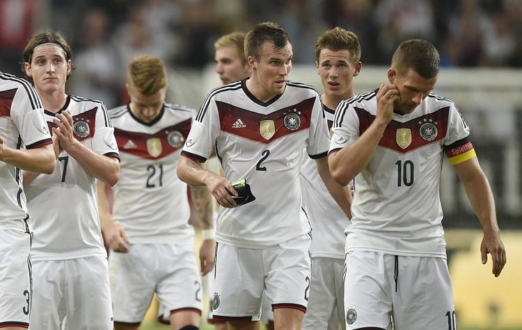 Slået. Verdensmestrene kom lidt ned på jorden igen, da VM-revanchen blev tabt. 