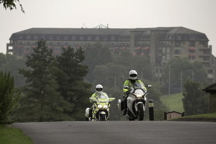 TOPMØDE. Natopolitikerne beskyttes af store politi- og militærstyrker, der er posteret omkring Celtic Manor i Newport i Wales. 
