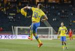 Rekord. Zlatan Ibrahimovic havde en særlig trøje på under sin spillertrøje i dagens anledning. 