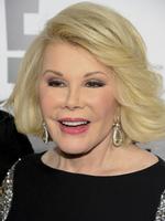 Grovkornet. Komikeren Joan Rivers elskede sladder og var hurtigt til at lange kritik af kendisser ud. Og undskyldninger gad hun ikke. »Jeg fik succes ved at sige det, som alle tænkte«, udtalte hun. 