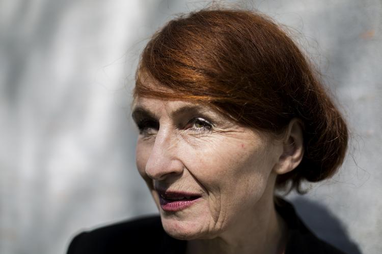 Bognyt. Under indspilningen til en familiekomedie kom Bodil Jørgensen alvorligt til skade. I en ny bog deler hun sine tanker om døden og den livskraft, der hjalp hende under hospitalsopholdet. 