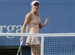 drama. Caroline Wozniacki var i perioder presset af en stærktspillende Peng Shuai i semifinalen i US Open, men danskeren kæmpede sig ind i kampen. 