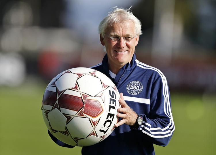 globalt. Boldene er vokset, siden landstræner Morten Olsen selv spillede. 