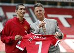 spilleforbud. Angel Di Maria blev angiveligt glad for skiftet til Manchester United, selv om der fortsat er skænderier omkring, hvem der ønskede handelen. 