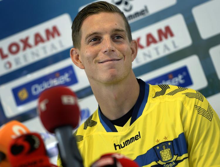SKADET. Trods afbud til aftenens EM-kvalifikationskamp er Daniel Agger klar til at gøre comeback på søndag. 