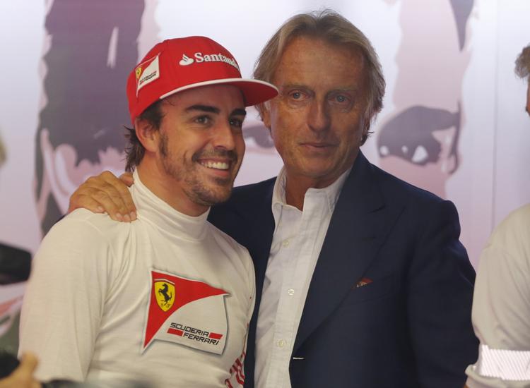 presset. Luca di Montezemolo sammen med Formel 1-stjernen, Fernando Alonso, ved weekendens grand prix på Monza-banen i Italien. 
