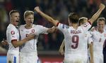 2-1. Jublen var stor hos Borek Dockal og de øvrige tjekkere efter den overraskende sejr i Prag. 