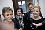 PARTIFÆLLER. Margrethe Vestager risikerer at skulle lægge arm med partifællen Rasmus Helveg Petersen, som noget af det første, når hun begynder i sit nye job, som konkurrencekommissær. 