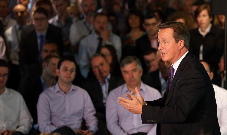 VALG. Den britiske premierminister David Cameron er taget til Skotland. »Jeg bekymrer mig langt mere om mit land end om mit parti«, siger han på et vælgermøde i Edinburgh. 