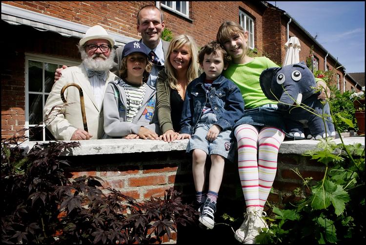 Filmserie. Antallet af 'Far til fire'-film er omvendt proportionelt med prestigen i at lave filmene. 