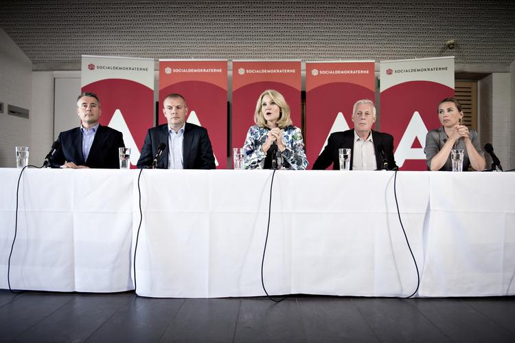 Frustration. Regeringen vil ikke ændre på dagpengesystemet før dagpengekomissionen kommer med sine anbefalinger. Det frustrerer fagbevægelsen. 
