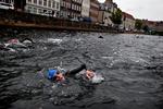 svøm. Til Christiansborg Rundt svømmer deltagerne 2.000 m. 