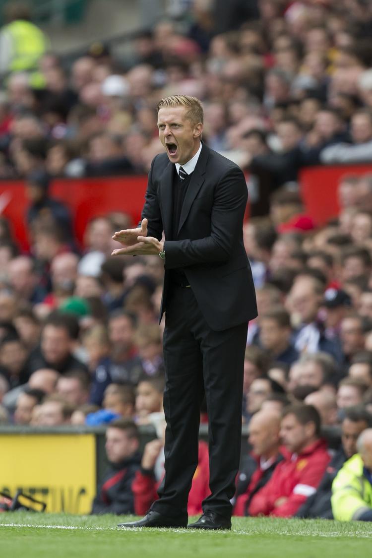 hæder. Selv om Swansea City er blevet forladt af flere spillere, siden Michael Laudrups fyring, så har manager Garry Monk formået at få en slagkraftig enhed ud af holdet. 