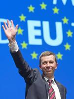 SEJR. I foråret kom lederen af Alternative für Deutschland, Bernd Lucke, i Europaparlamentet. Nu stormer partiet f rem hjemme i Tyskland. 
