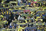 STEMNING. På tribunerne var indsatsen bedre end på banen. 