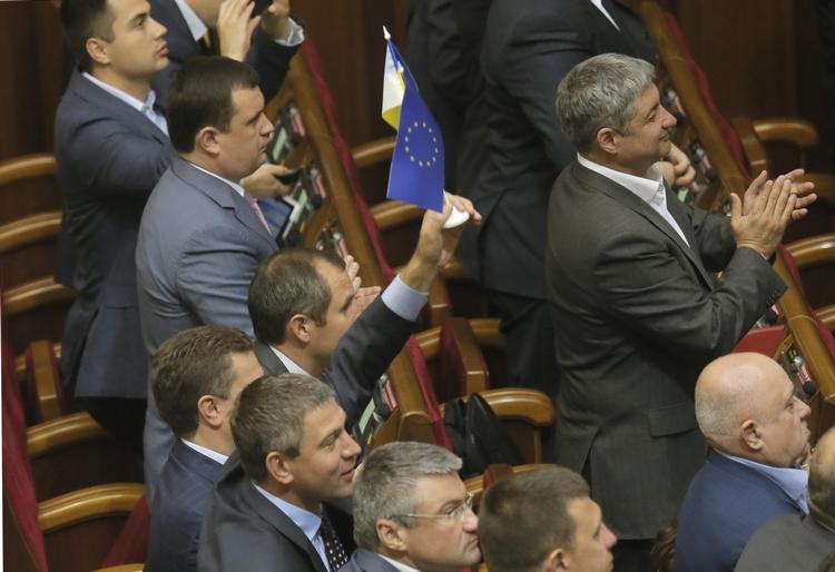 Aftale. Det ukrainske parlament har godkendt associeringsaftalen mellem Ukraine og EU. 
