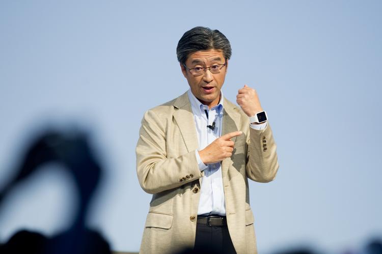 farvel. Kunimasa Suzuki er chef for Sonys mobilenhed, som nu skiller sig af med hver syvende medarbejder. 