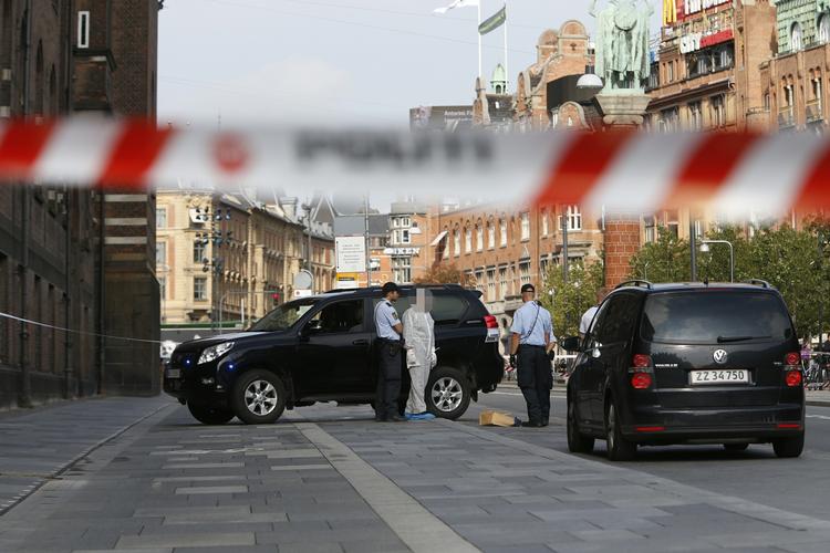 Tragedie. Ingen kunne have forudsat, at en 67-årig morfar i tirsdag dræbte en og sårede en anden hårdt i Fogedretten i København, mener præsidenten for Københavns Byret. 