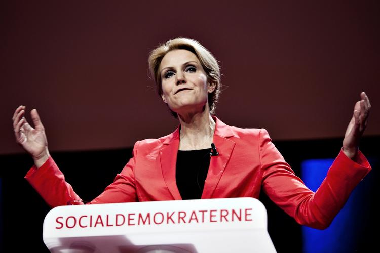 baglandsuro. Når Helle Thorning-Schmidt indtager talerstolen til årets socialdemokratiske kongres, vil der i salen sidde flere med et ønske om at udvide sikringen til de ledige, der ryger ud af dagpengesystemet. 