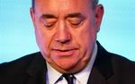 Internationalt. Skotlands førsteminister Alex Salmond træder tilbage. 
