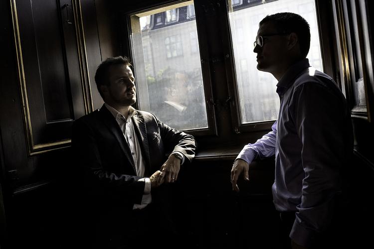 Simon Kollerup og Christian Rabjerg Madsen opfordrer til klar tale og ærlige prioriteringer fra regeringstoppen. 