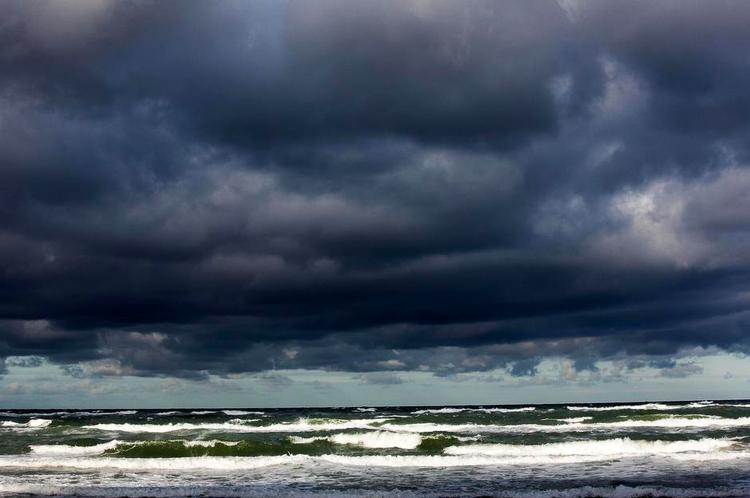 Sydlangelands Maritime Efterskole var i 27 år en del af fødekæden til 'Det Blå Danmark'. Så skiftede de fokus til action, og i 2014 gik skolen konkurs. Nu vil tidligere elever genrejse skolen. 