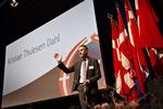 HYLDET. Kristian Thulesen Dahl har netop åbnet Dansk Folkepartis største landsmøde nogensinde. 