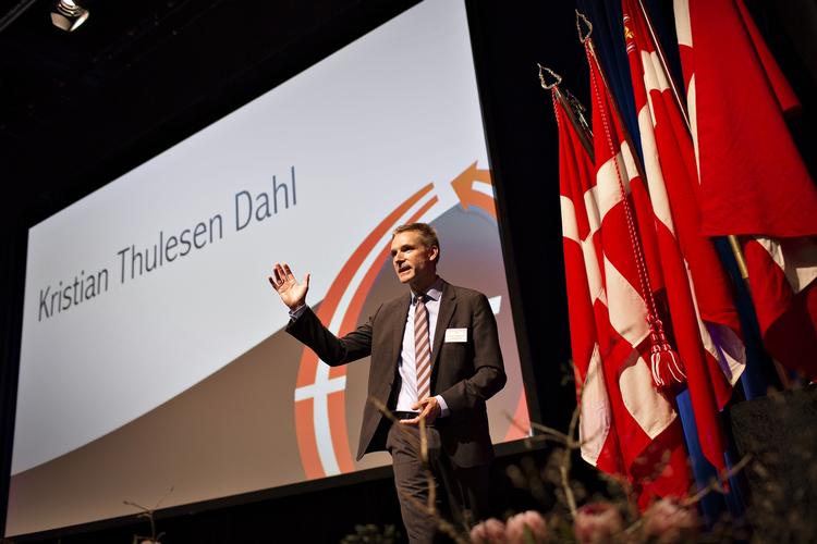 HYLDET. Kristian Thulesen Dahl har netop åbnet Dansk Folkepartis største landsmøde nogensinde. 