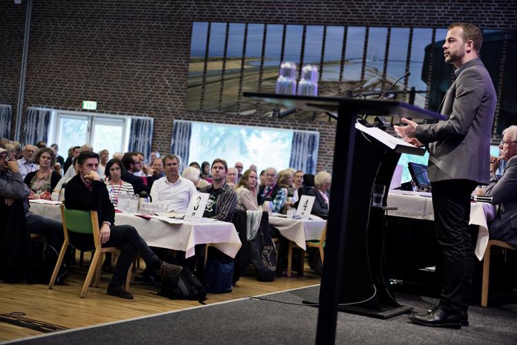 De radikales formand Morten Østergaard havde ikke held til at få standset et forslag om at partiet skal arbejde øremærket barsel til fædre. 