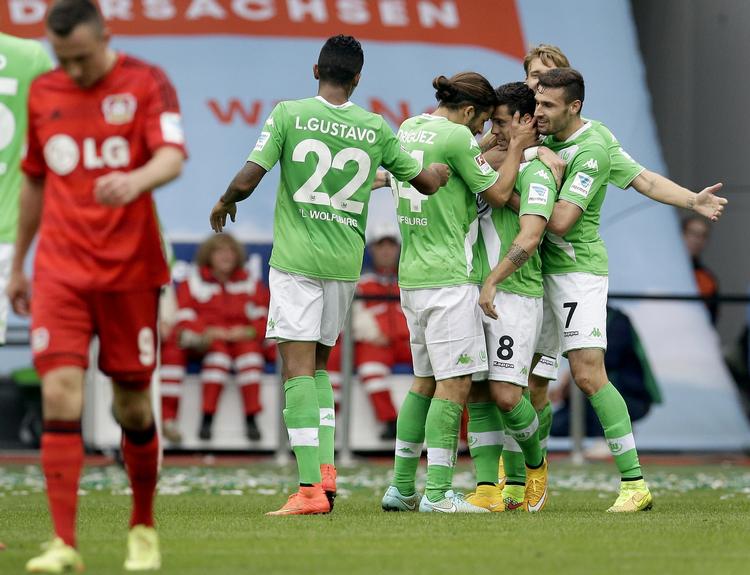 2-1. Da Wolfsburg for anden gang kom foran mod Bayer Leverkusen var Nicklas Bendtner og co. på kurs mod sejren. 