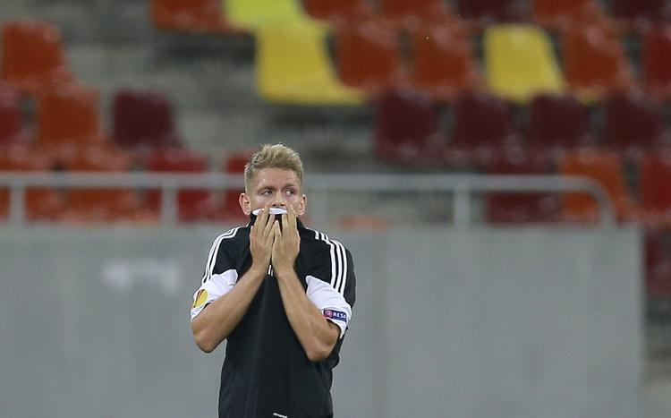 6-0. AaB blev udspillet og ydmyget af Steaua på et tomt stadion i Bukarest. 