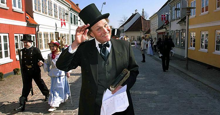Fødeby. I Odense gør man en del ud af at promovere bysbarnet Hans Christian Andersen. 