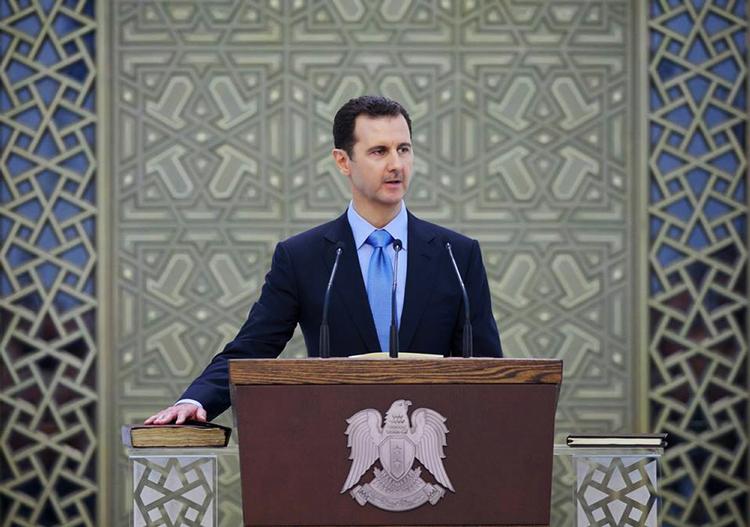 Flyangreb. Syriens præsident Bashar al-Assad blev informeret om, at et allieret flyangreb på områder kontrolleret af Islamisk Stat var på vej. 