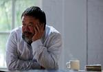 Kunst. Ai Weiwei har fået inddraget sit pas af de kinesiske myndigheder og kan derfor ikke deltage i åbningen af hans nye udstilling. 