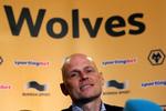 ledelsesstil. Ståle Solbakken var som nyudnævnt træner i Wolverhampton Wanderers et ubeskrevet blad i engelsk fodbold. 